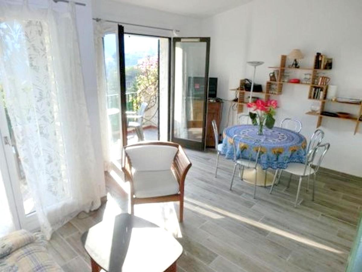 Studio A Theoule Sur Mer A 400 M De La Plage Avec Vue Sur La Mer Terrasse Amenagee Et Wifi Apartment Luaran gambar